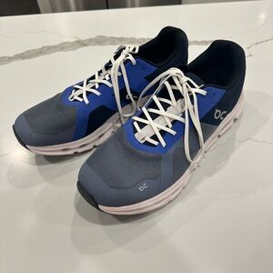 On Running - Men’s Cloudrunner Shoe